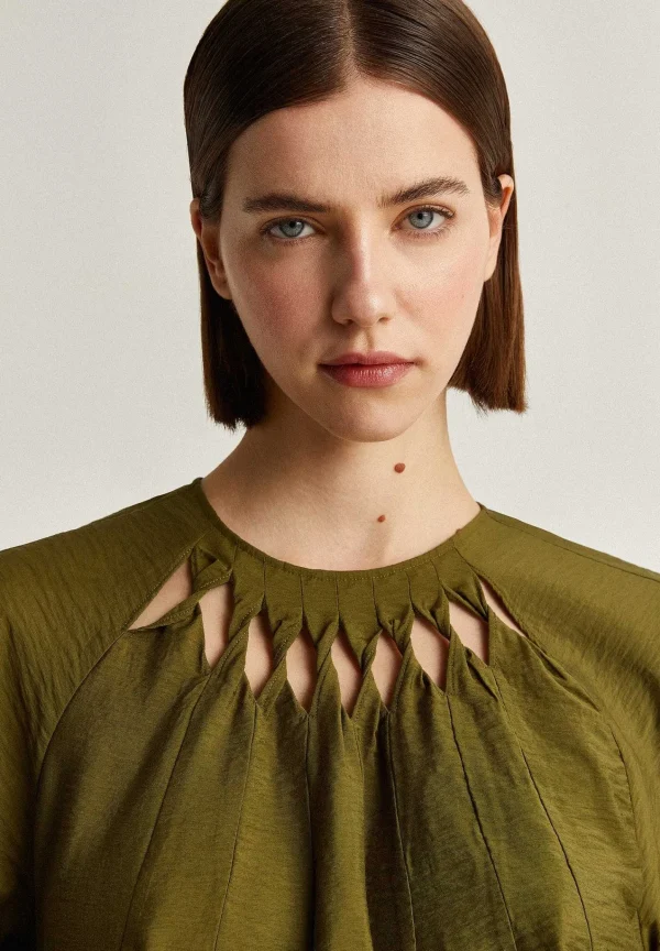 Sale Scalpers Blusa Detalle Aberturas