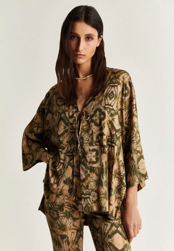 Shop Scalpers Blusa Kimono Lazadas