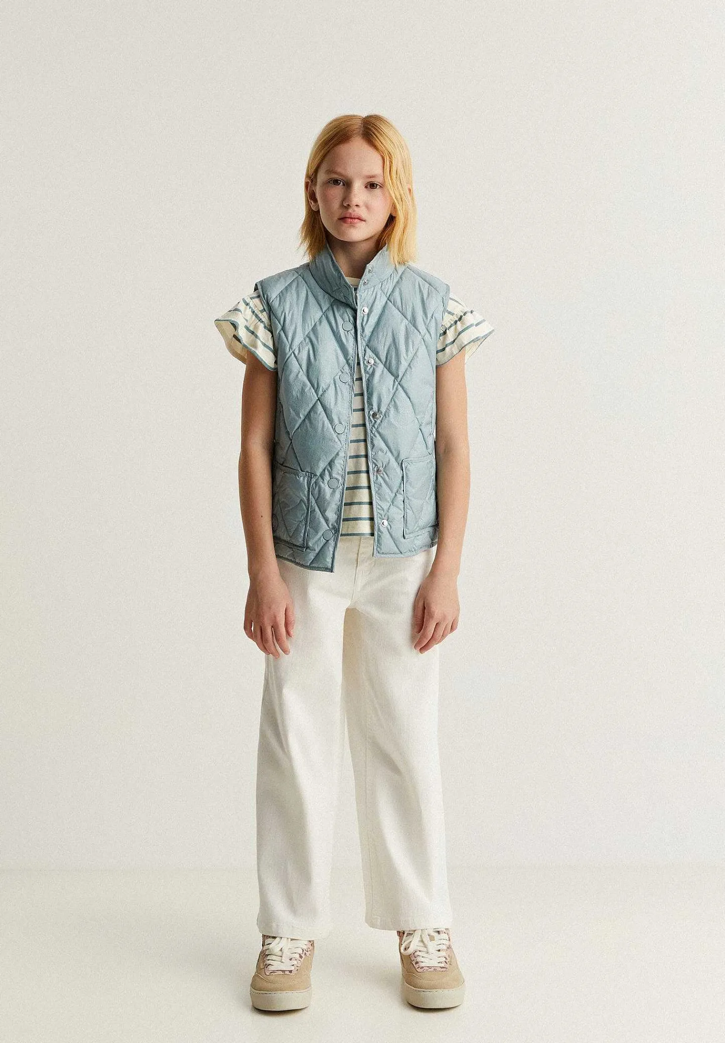 chaleco_acolchado_bolsill_1-1.webp Fashion Scalpers Chaleco Acolchado Bolsillos Metalizado