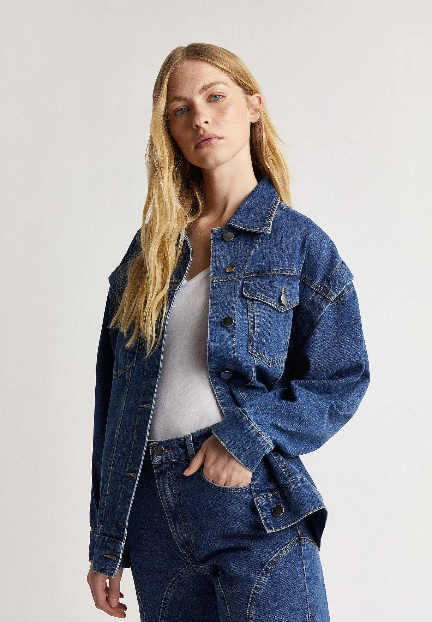 laagam__chaqueta_mangas_d_3.webp Best Sale Scalpers Laagam | Chaqueta Mangas Desmontables De-Nimes