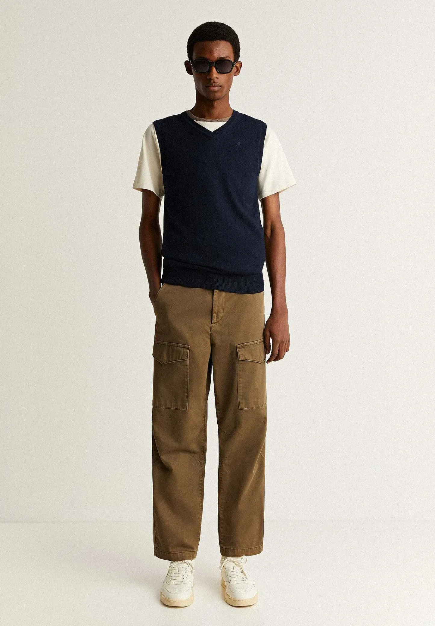 pantalon_cargo_bolsillos__1.webp Fashion Scalpers Pantalon Cargo Bolsillos Delanteros