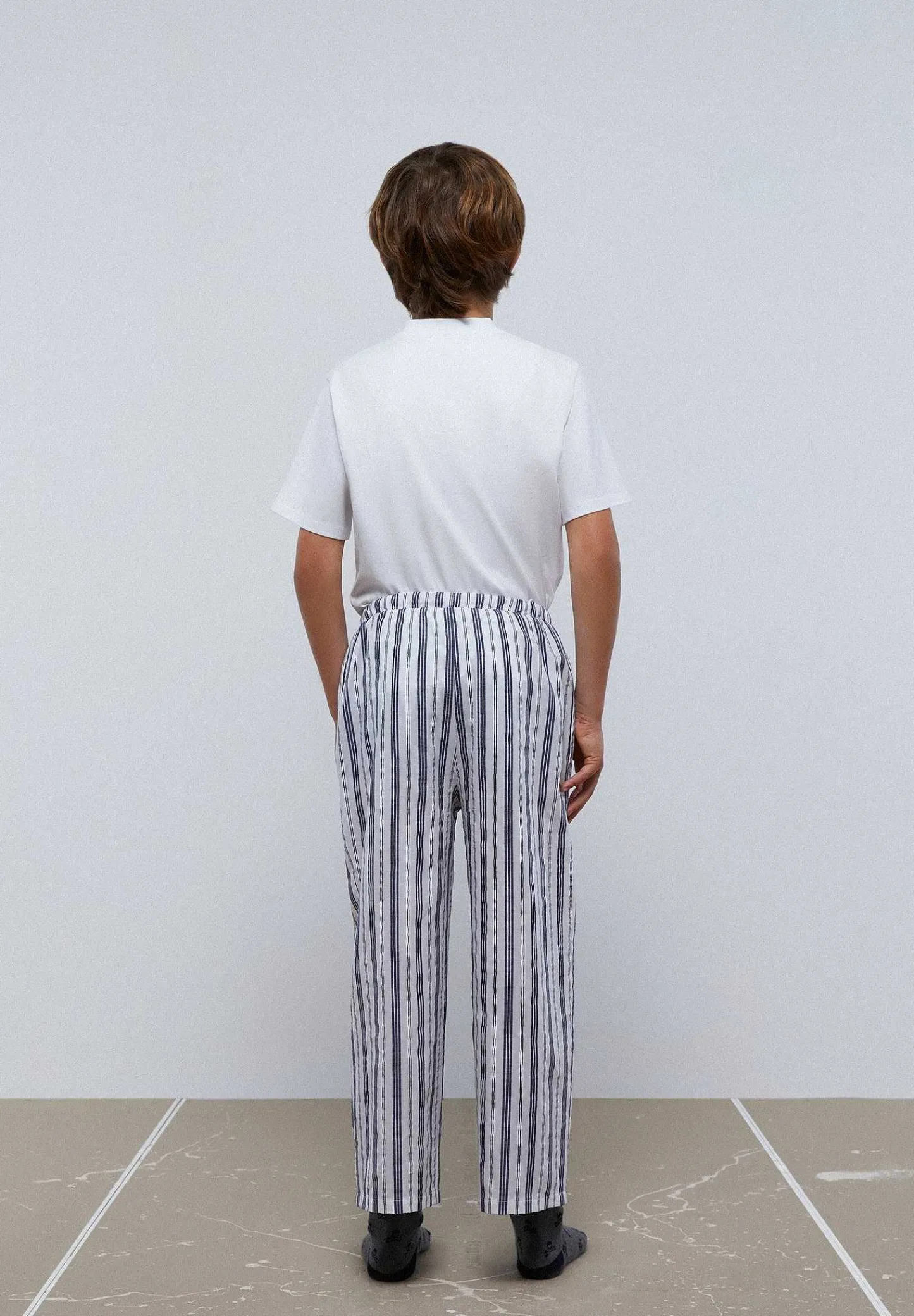 pijama_detalle_pantalon_r_1-4.webp Store Scalpers Pijama Detalle Pantalon Rayas