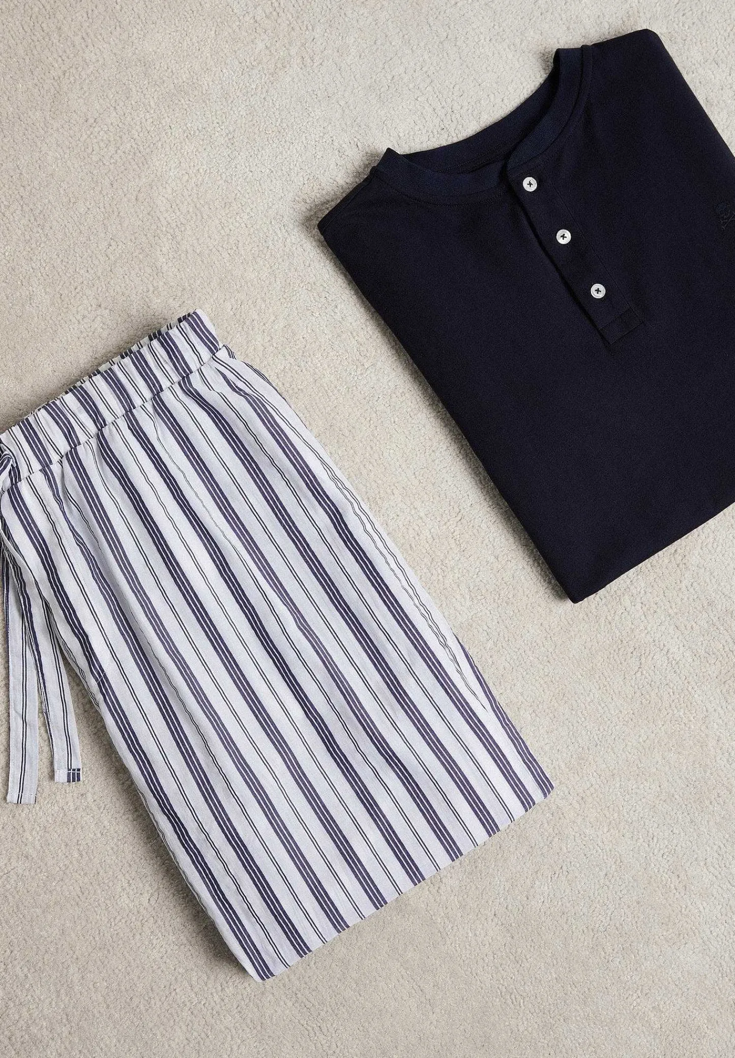 pijama_detalle_pantalon_r_12-1.webp Fashion Scalpers Pijama Detalle Pantalon Rayas