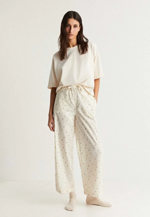 Fashion Scalpers Pijama Detalles Estampado