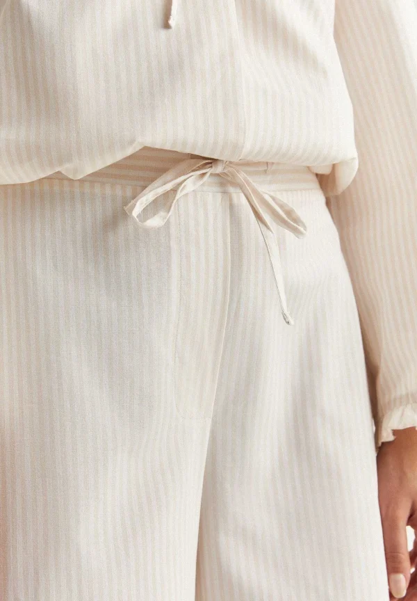 Store Scalpers Pijama Rayas Detalle Lazos