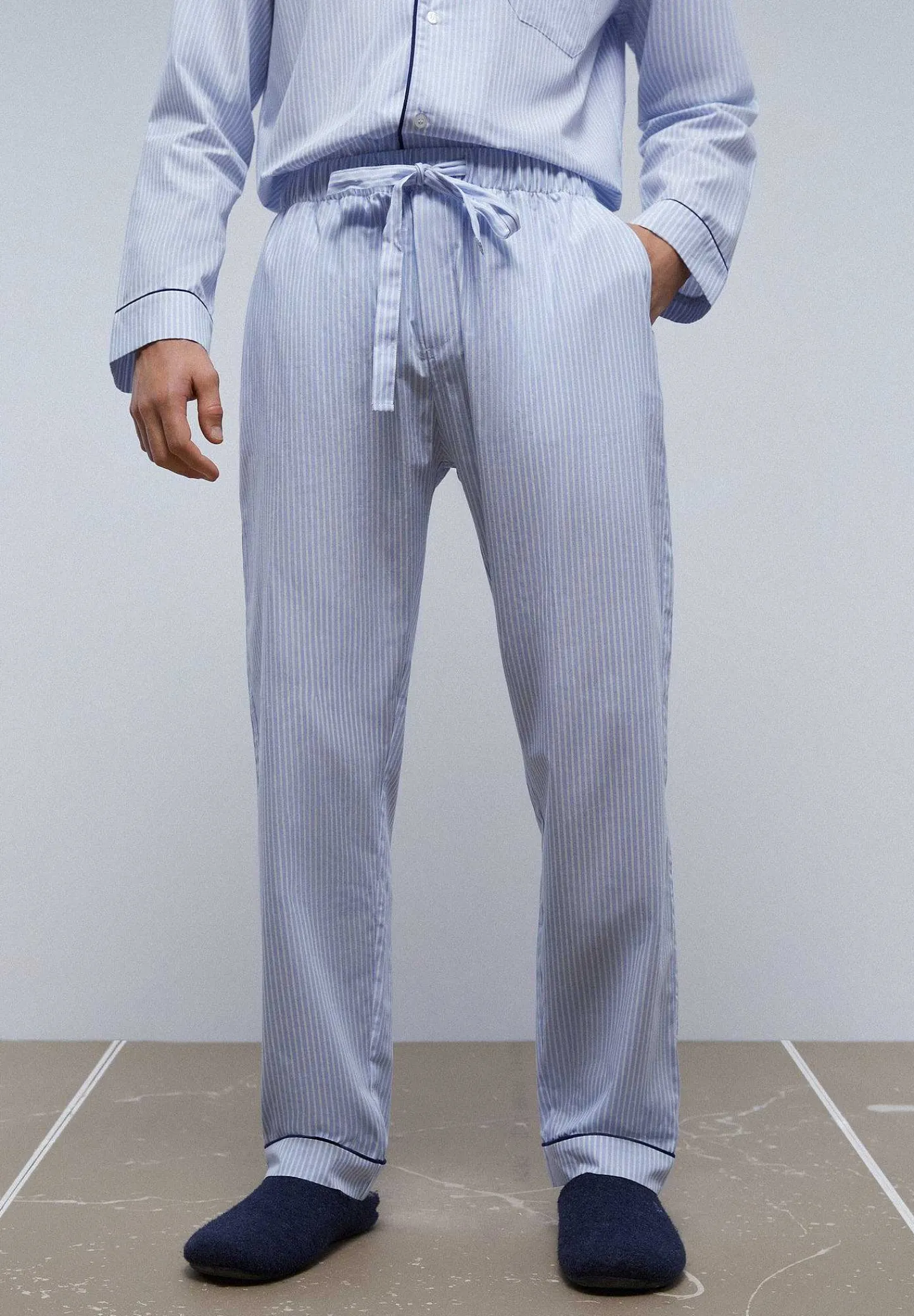 pijama_rayas_ribete_contr_3.webp Hot Scalpers Pijama Rayas Ribete Contraste