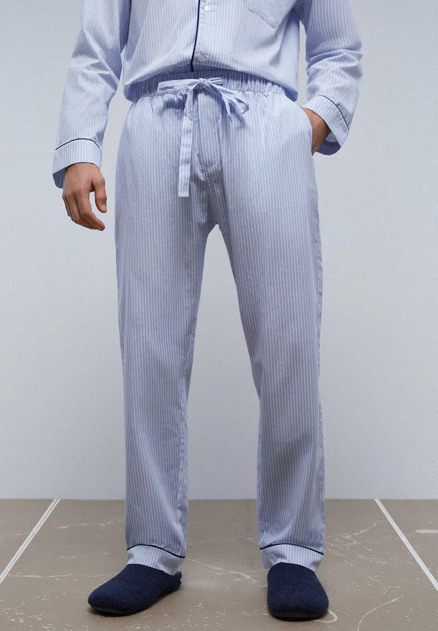 pijama_rayas_ribete_contr_5-2.webp Hot Scalpers Pijama Rayas Ribete Contraste
