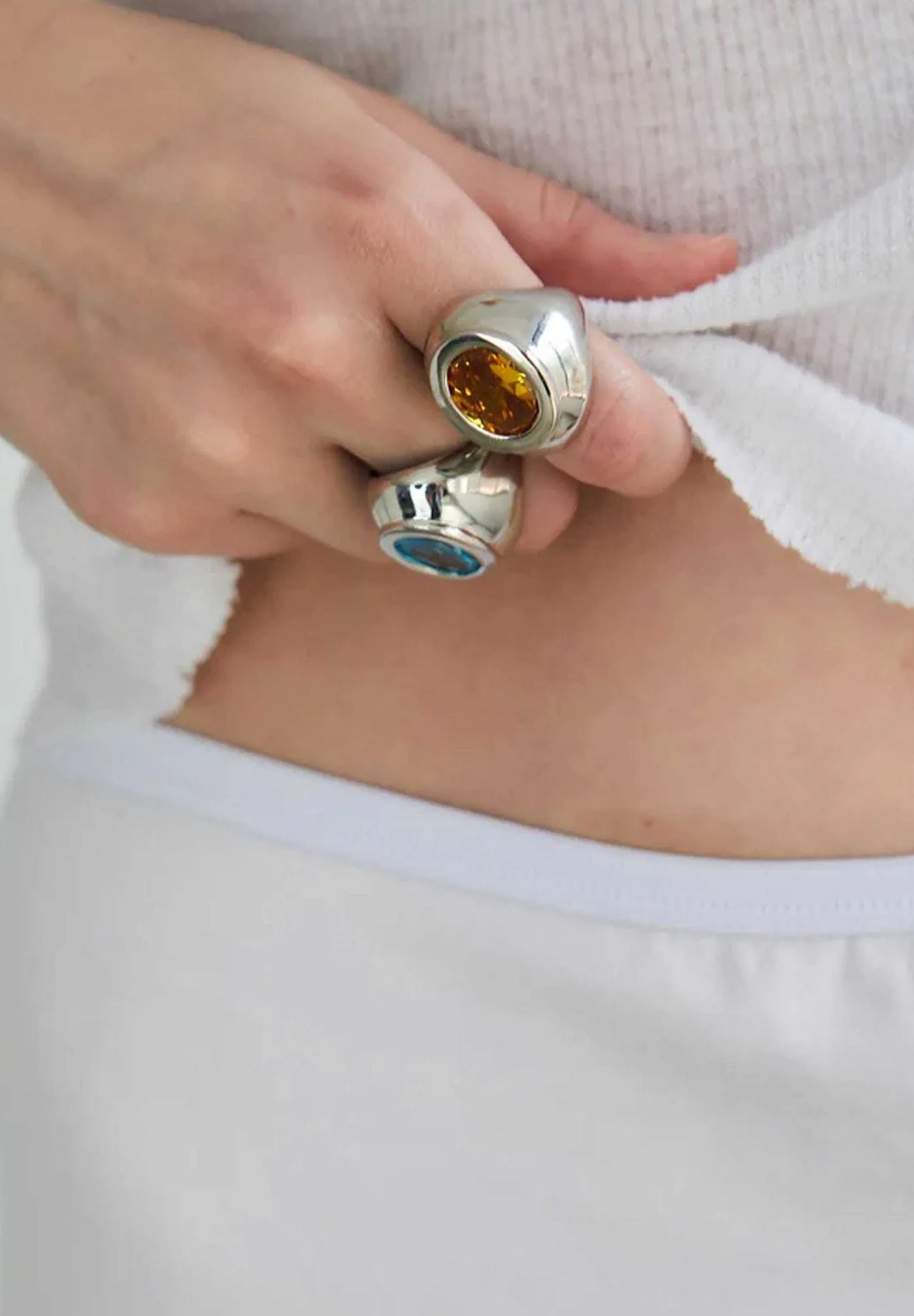 sita_nevado__anillo_yin_2.webp Best Sale Scalpers Sita Nevado | Anillo Yin