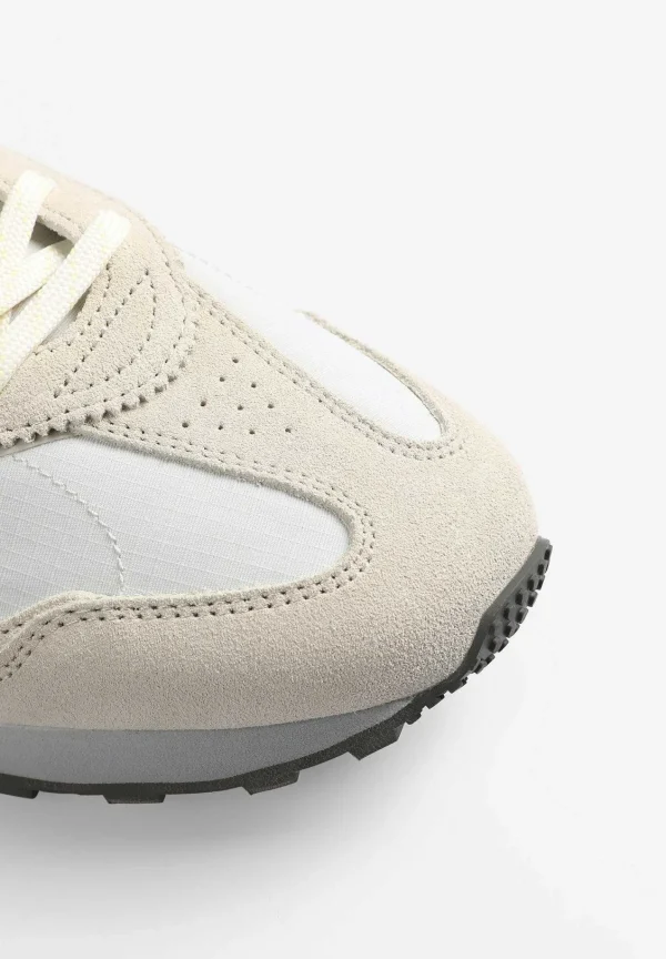 Online Scalpers Sneakers Ante Calavera