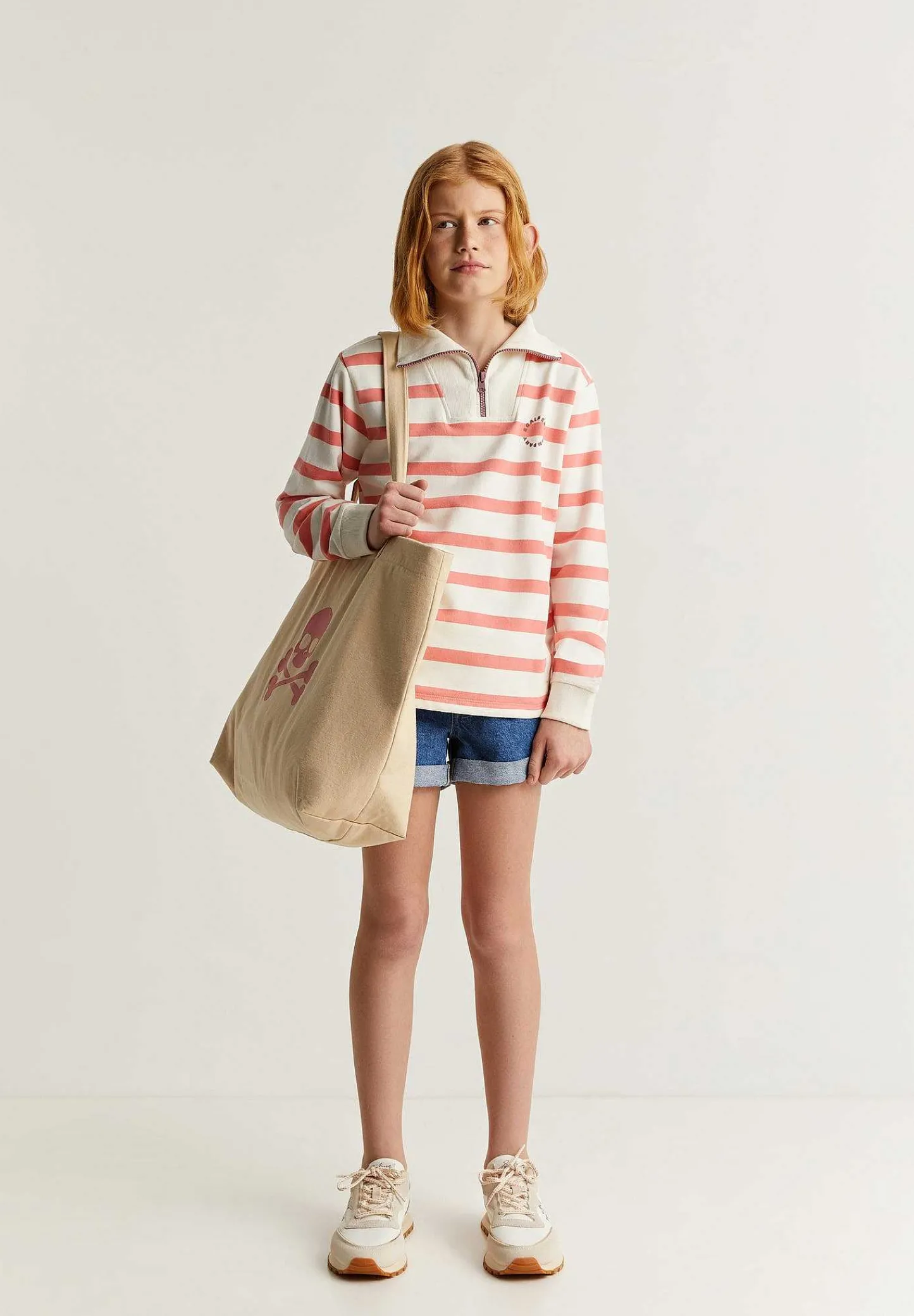sudadera_rayas_detalle_cr_1-1.webp Fashion Scalpers Sudadera Rayas Detalle Cremallera