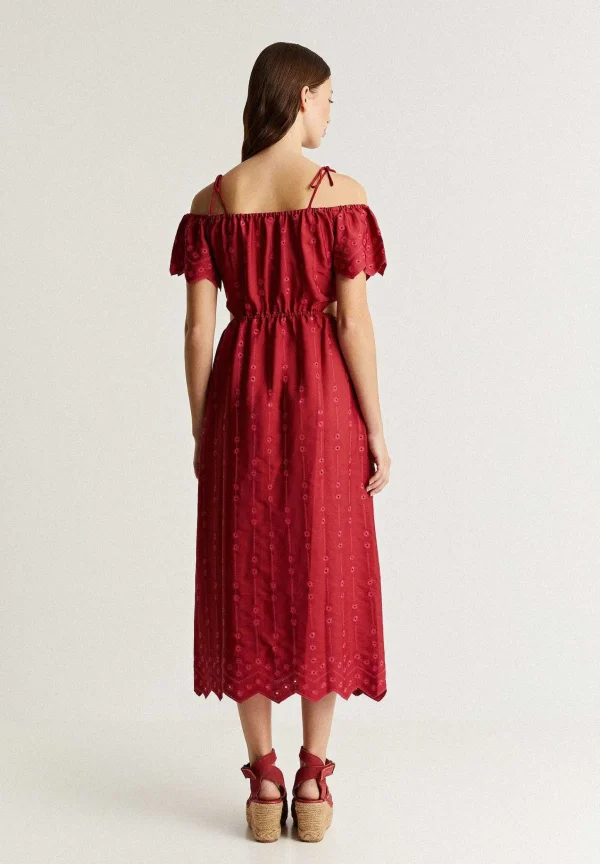 New Scalpers Vestido Bordado Hombro Descubierto